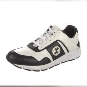 GUCCI White/Black Unisex leather interlocking GG Sneakers 39.5 like new